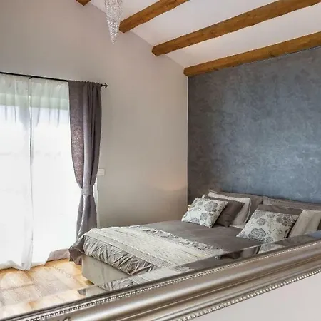 Villa-San-Kirin-Olivia * Vodnjan